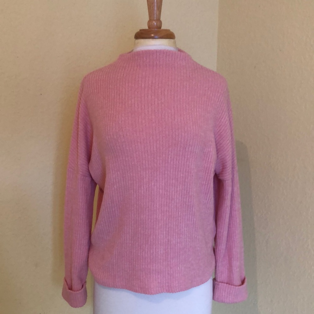 H&M Mock Turtle Neck Ribbed Sweater Size Small